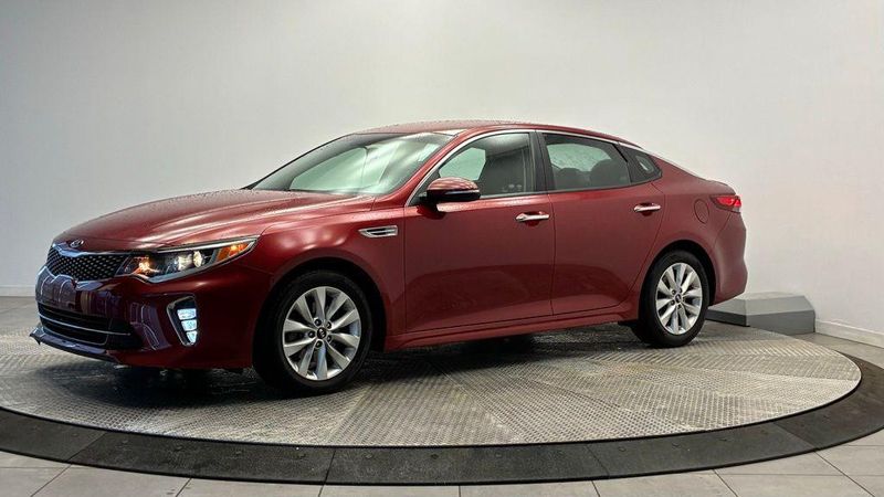 2018 Kia Optima — a typically priced live listing