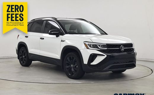 2024 Volkswagen Taos SE Black
