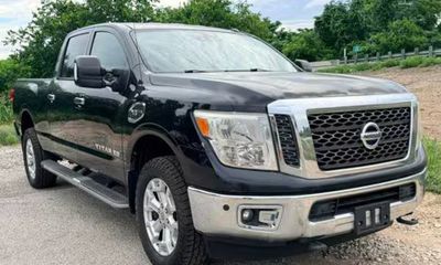 2017 Nissan Titan SV