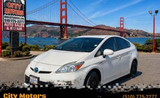 2013 Toyota Prius TWO