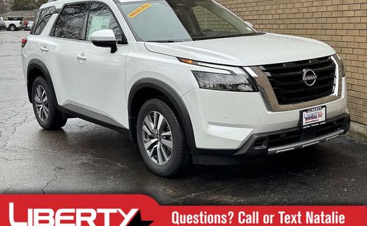 2025 Nissan Pathfinder SL