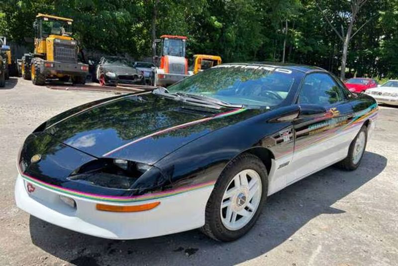 1993 Chevrolet Camaro — a typically priced live listing