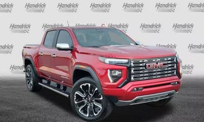 2024 GMC Canyon Denali