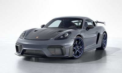 2025 Porsche 718 Cayman GT4 RS