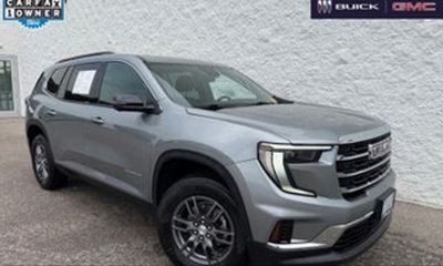 2025 GMC Acadia Elevation