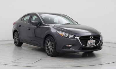 2018 Mazda MAZDA3 Touring