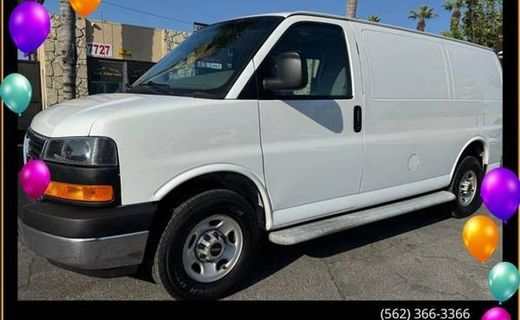 2017 GMC Savana 2500