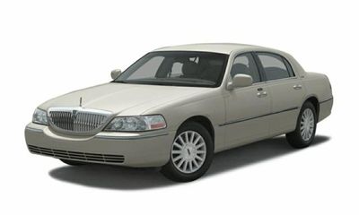 2003 Lincoln Town CAR Signature