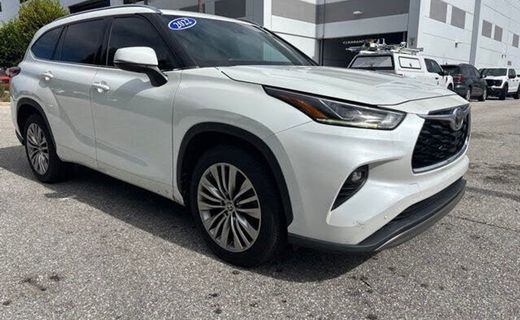 2022 Toyota Highlander Platinum