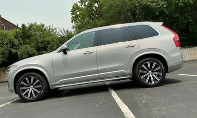 2023 Volvo XC90 Core Bright Theme