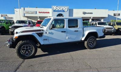 2026 Jeep Gladiator Shadow OPS