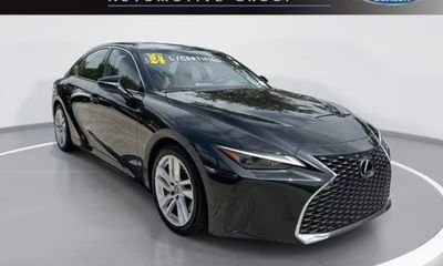 2024 Lexus IS 300 Comfort