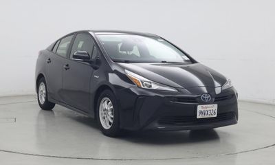 2022 Toyota Prius LE