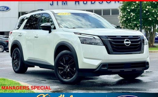 2024 Nissan Pathfinder SV