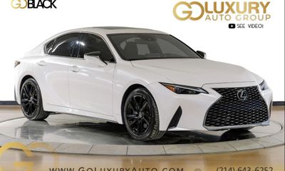 2024 Lexus IS 300 Comfort