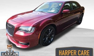 2023 Chrysler 300 Touring L