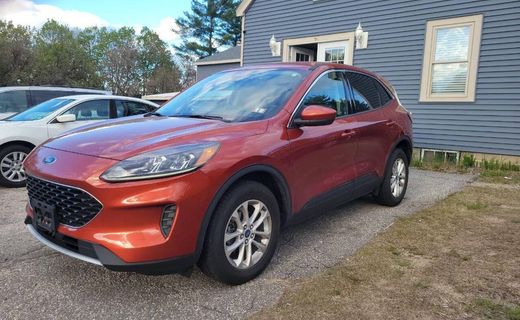2020 Ford Escape SE