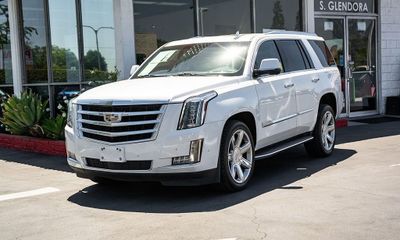 2020 Cadillac Escalade Premium Luxury