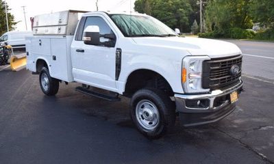 2023 Ford F-350 XL LB