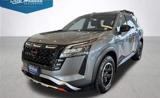 2025 Nissan Pathfinder S