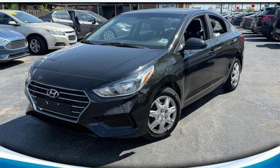2019 Hyundai Accent SE AND SEL