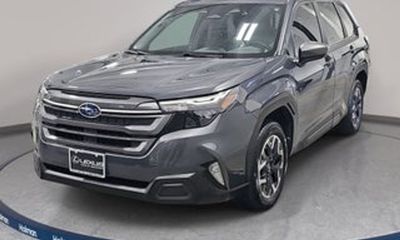 2025 Subaru Forester Premium