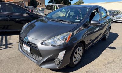 2015 Toyota Prius C ONE
