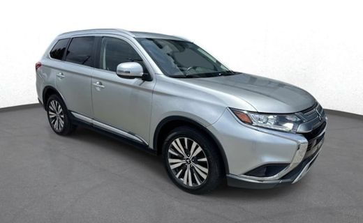 2019 Mitsubishi Outlander SE