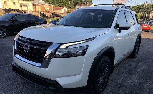 2022 Nissan Pathfinder SV