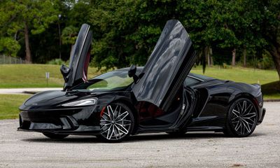 2025 McLaren GTS
