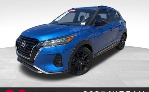 2023 Nissan Kicks SR