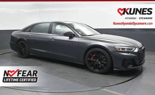 2022 Audi S8
