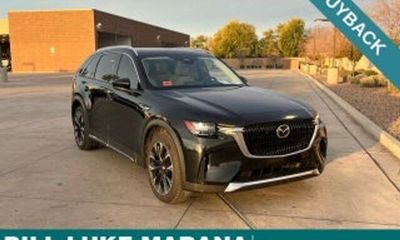 2024 Mazda CX-90 Premium Package