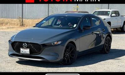 2024 Mazda MAZDA3 Preferred Package