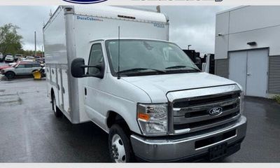 2026 Ford E-350 Base