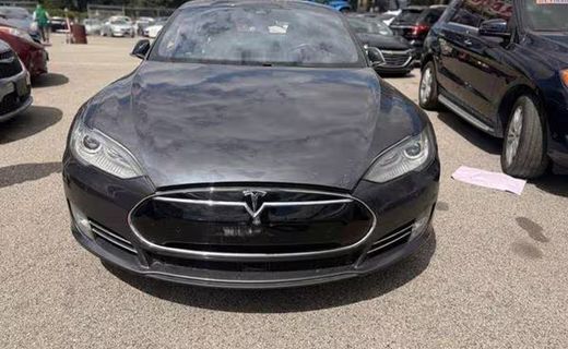 2015 Tesla Model S 85D