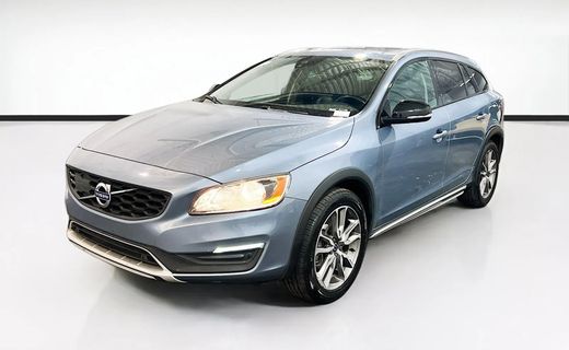 2018 Volvo V60CC Premier