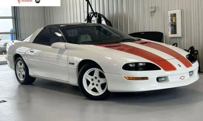 1997 Chevrolet Camaro Sport
