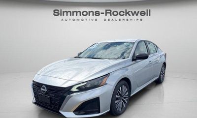 2025 Nissan Altima SV