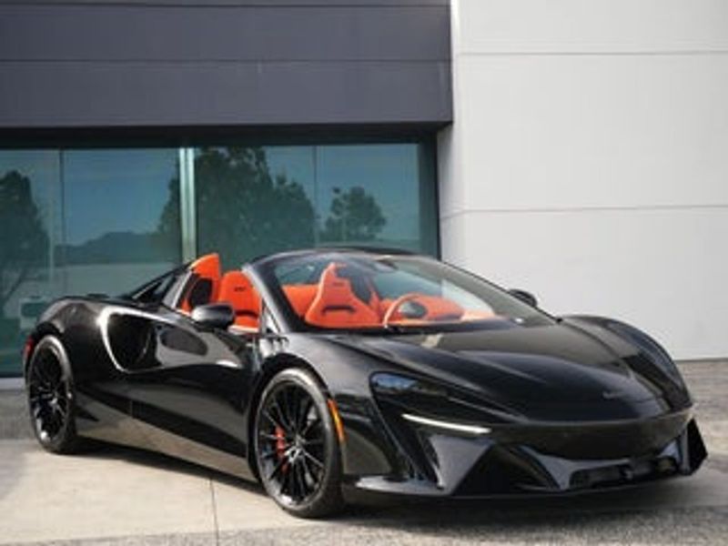 2026 McLaren Artura — a typically priced live listing