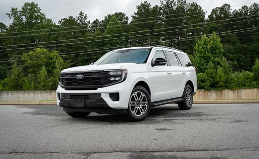 2025 Ford Expedition Active