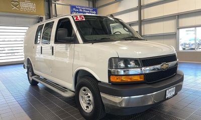 2025 Chevrolet Express 2500