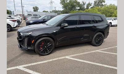 2023 Cadillac XT6 Sport