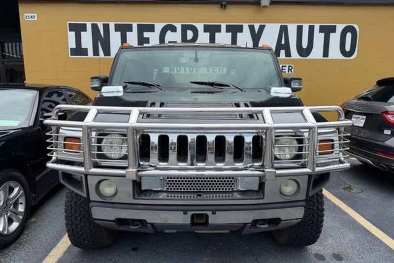 2005 Hummer H2 — a typically priced live listing