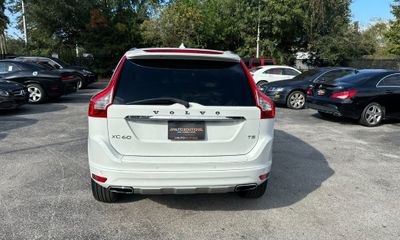 2016 Volvo XC60 SV35 Platinum