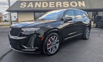 2024 Cadillac XT6 Sport Platinum