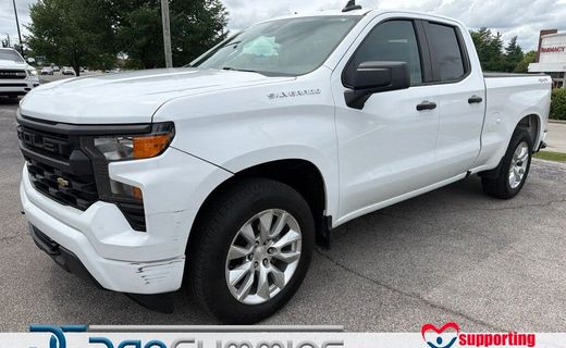 2023 Chevrolet Silverado Custom