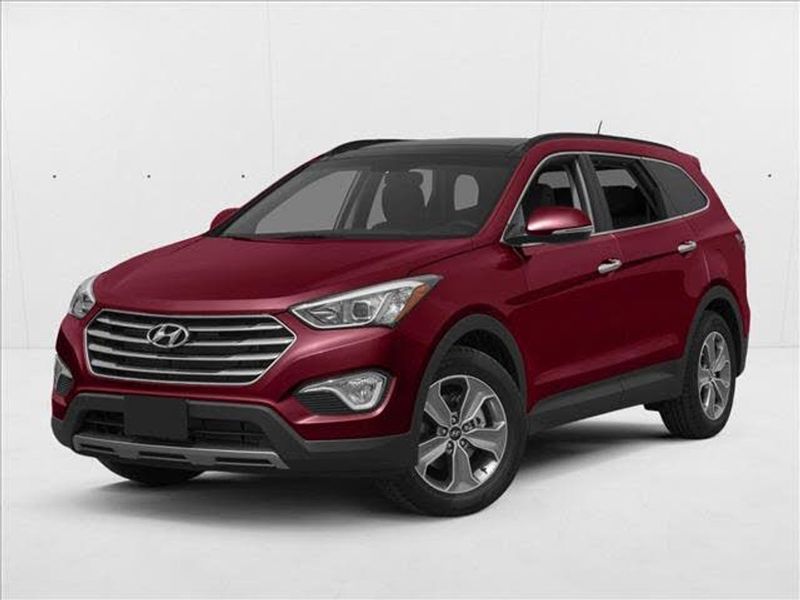 2015 Hyundai Santa Fe — a typically priced live listing
