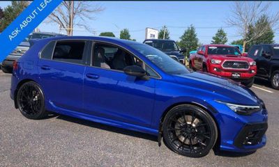 2025 Volkswagen Golf R Black Edition