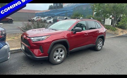 2024 Toyota RAV4 LE